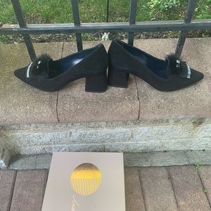 Suede block heel blk size 36